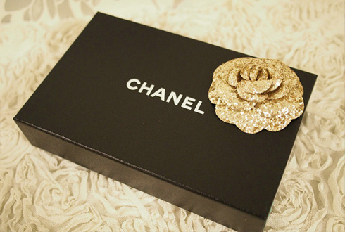 Beyond Aesthetics: How Visual Identity and Grid Precision Elevate High-End Brand